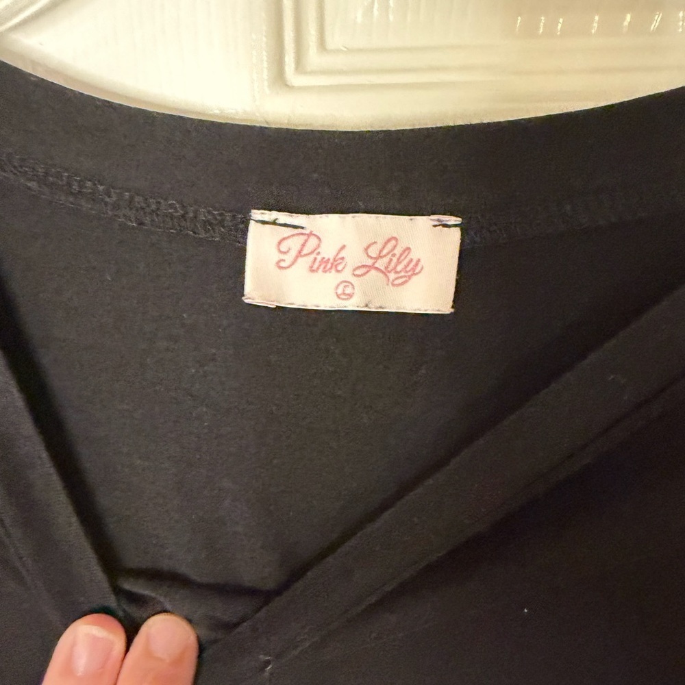 Pink Lily Sleek Black Muscle Tee - Picture 2 of 3